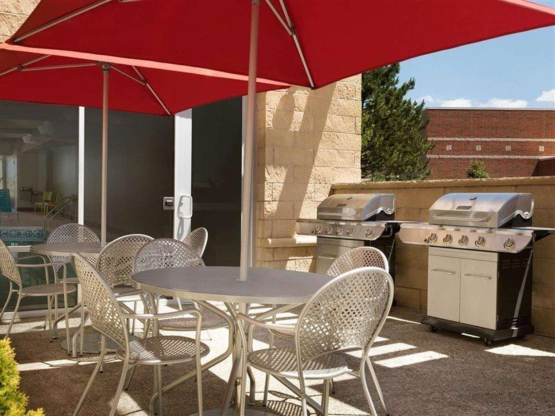 Home2 Suites By Hilton Middleburg Heights Cleveland Exterior photo